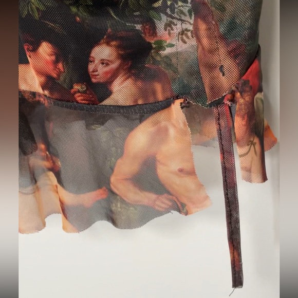 Mesh Renaissance Print Ruched Bodycon Dress (PrettyLittleThing) - Picture 6 of 8